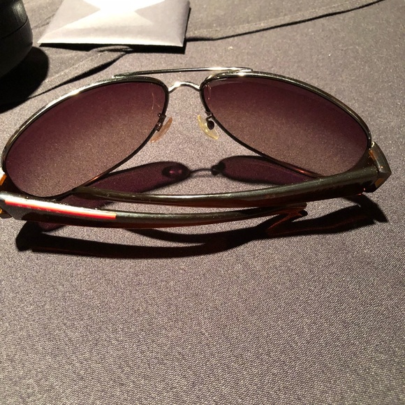 Prada sunglasses - Picture 3 of 7